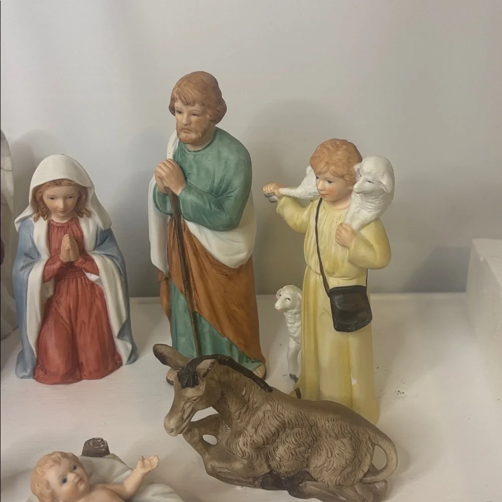 Vintage Home Interiors Nativity Scene Figurine Set - Picture 7 of 8